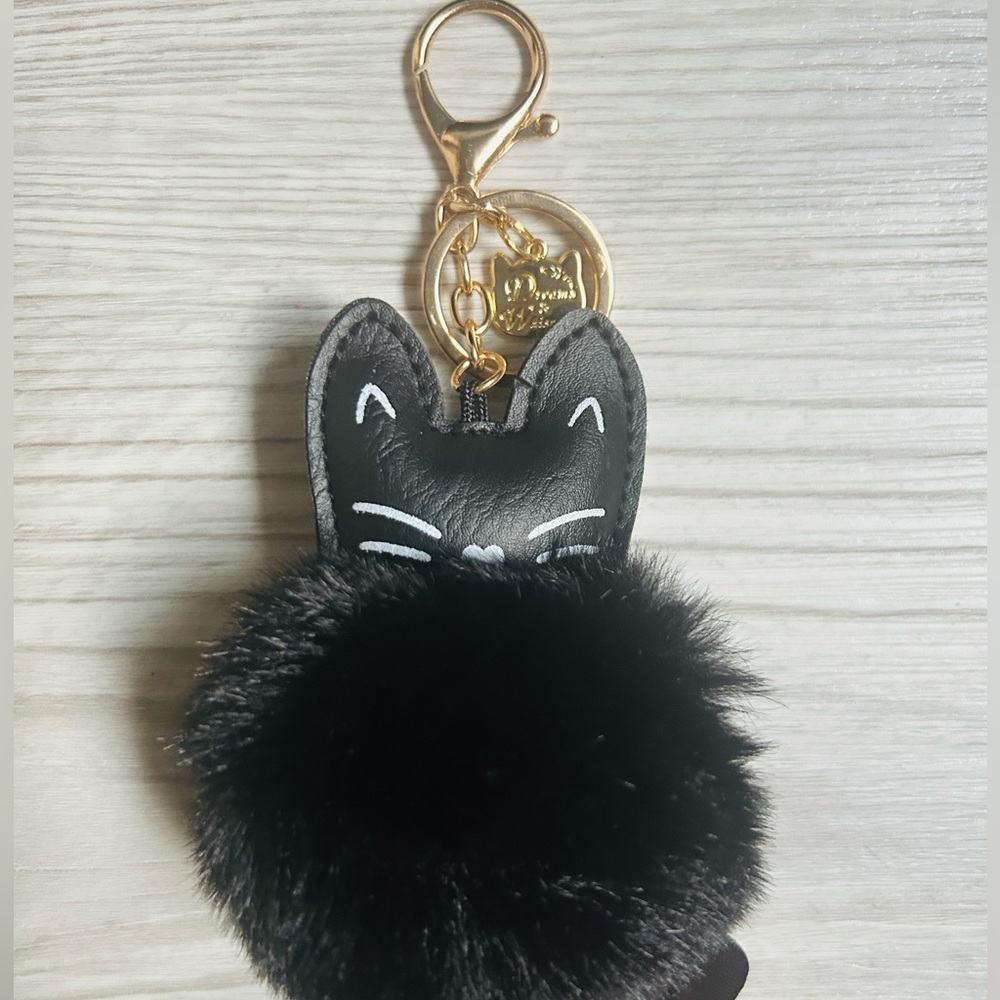 🐈‍⬛ Plush Kitty Cat Charm Keychain Faux Rabbit Fur Black NWT - Picture 5 of 9